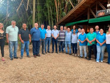 Câmara Técnica de Esportes do Cicap se reúne em Lindóia para balanço e premiação dos Jogos Desportivos